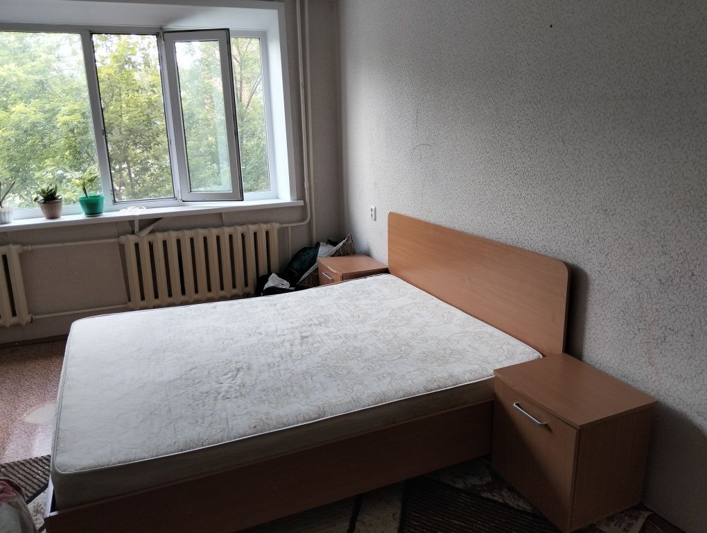 Продам двухспальную кровать