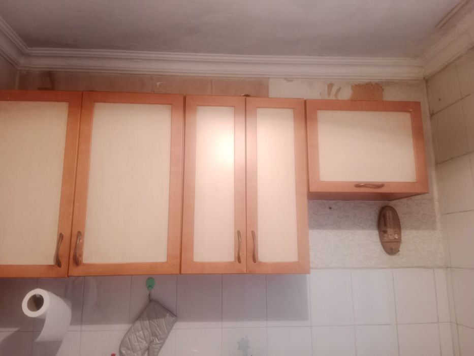 Кухонный шкаф в отличном состояние
