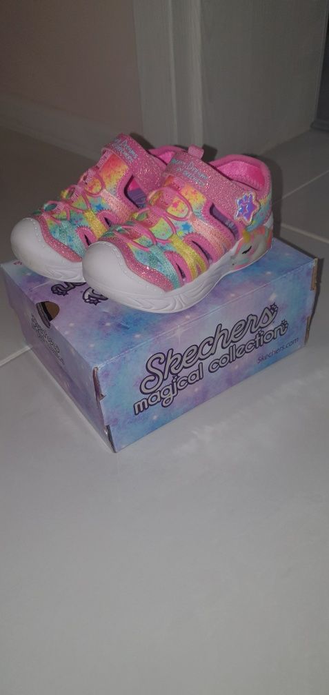 Детски светещи сандали Skechers