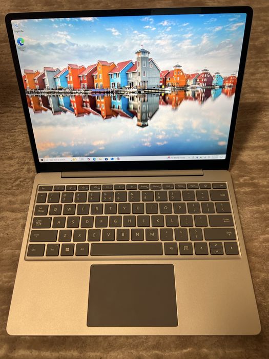 Laptop Microsoft Surface Go I5-1035G1 12.4’’Touch Garantie 12 luni