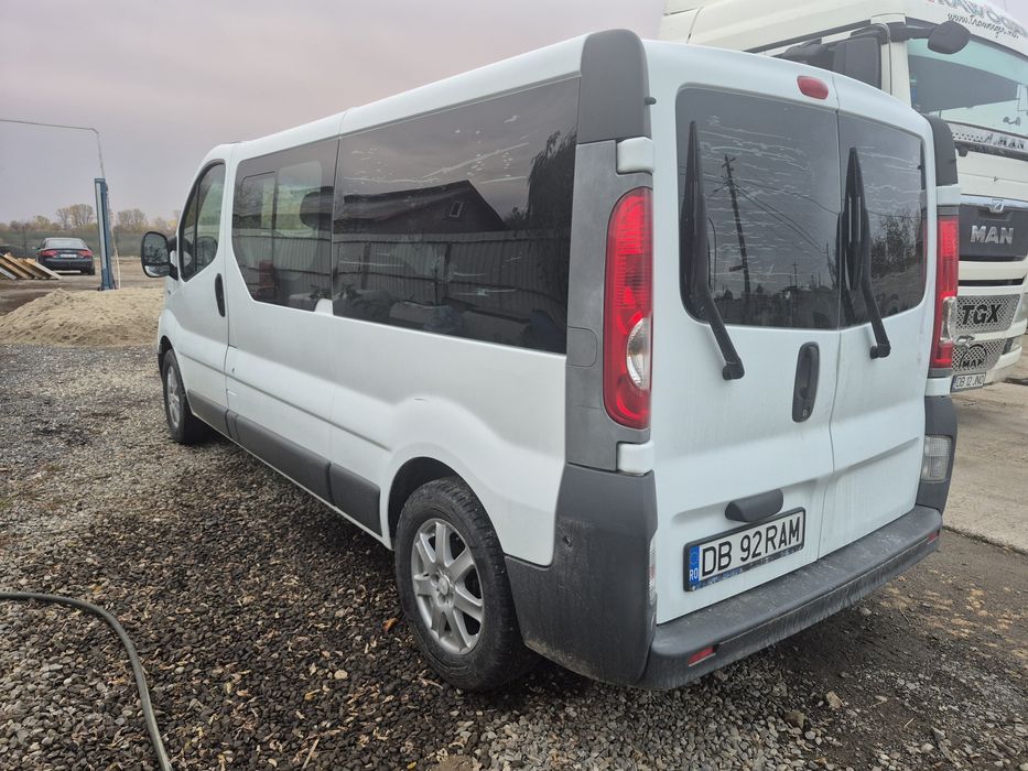 Vand 8+1  opel vivaro