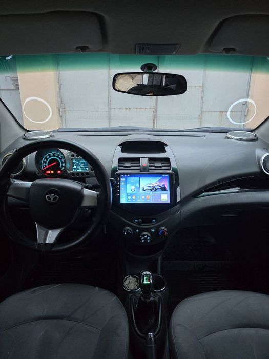 Спарк 2012 йил пробек : 123 000 нархи : 5400