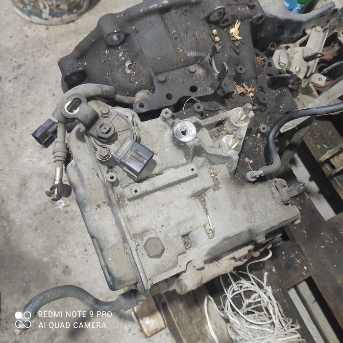 Продам коробку автомат 2-х поддонную на Мазда 626 птичка дорест