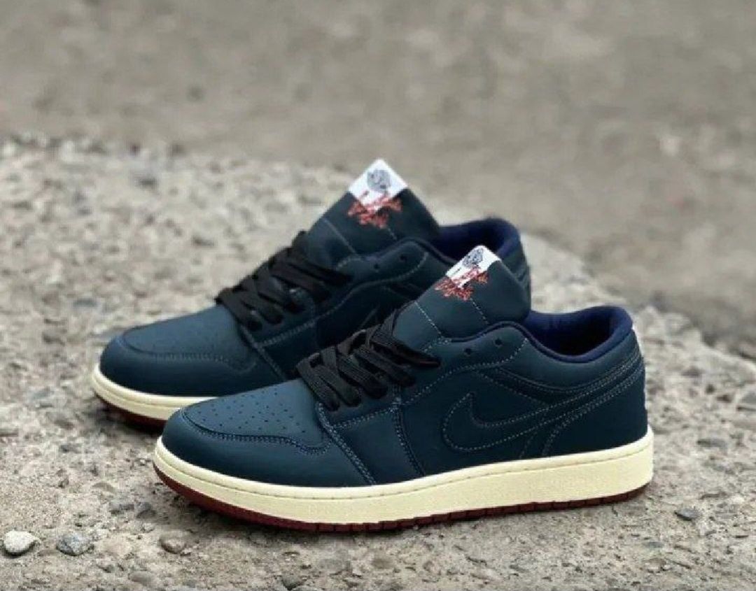 Nike Air Jordan Low
