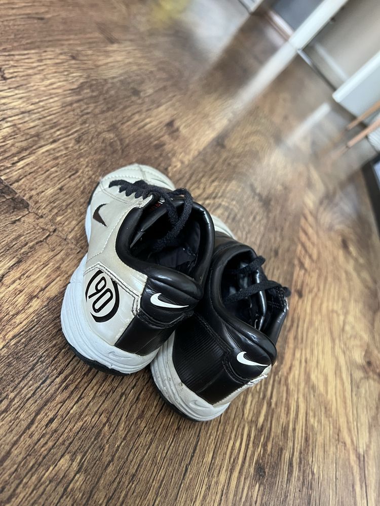 Nike Total 90 детски обувки 28,5