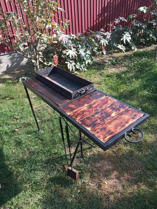 Мангал в комплекте