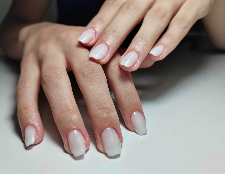 Manichiura/Pedichiura cu gel și semipermanent