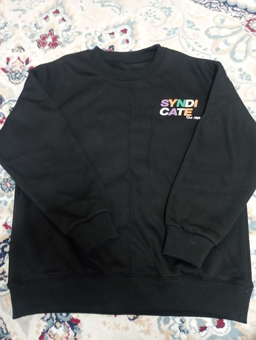 Свитшот продам новая