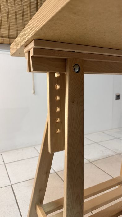 Ikea бюро 60х140 см