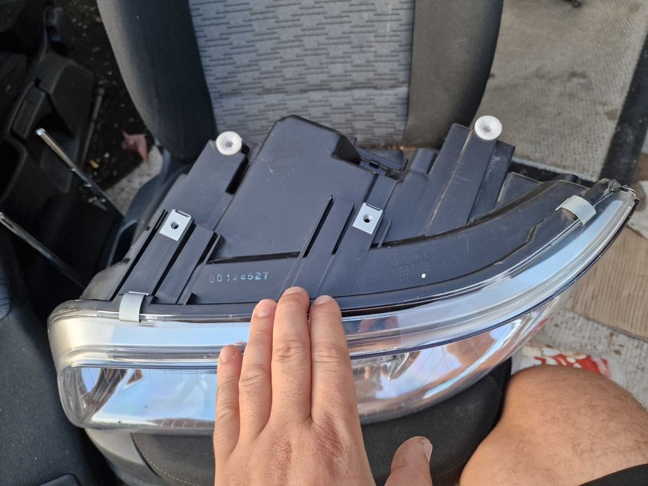 Far Stanga Vw Transporter T5 Nou