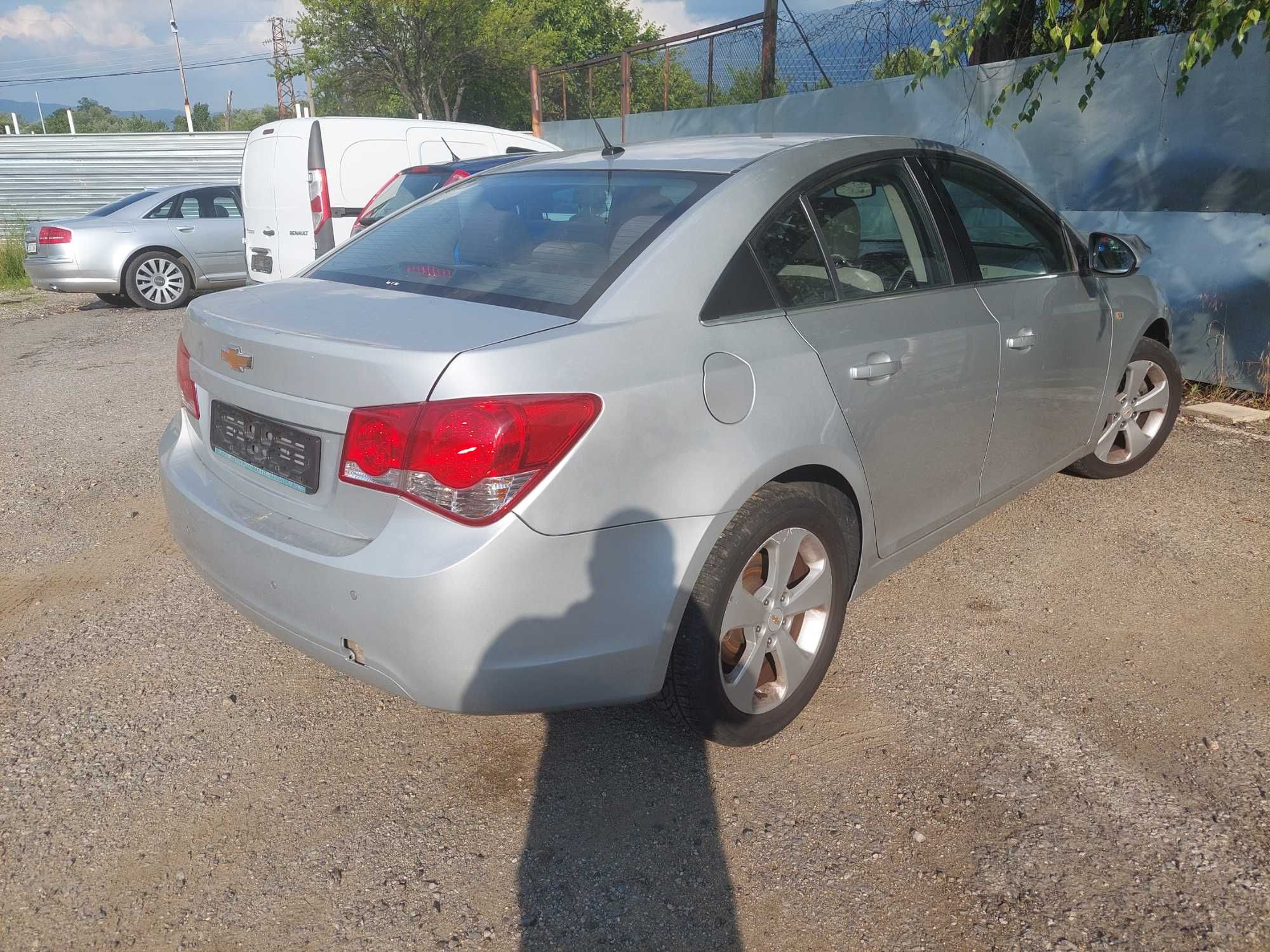 Chevrolet Cruze 2.0 TDI , Шавролет Круз на части!
Май 2011