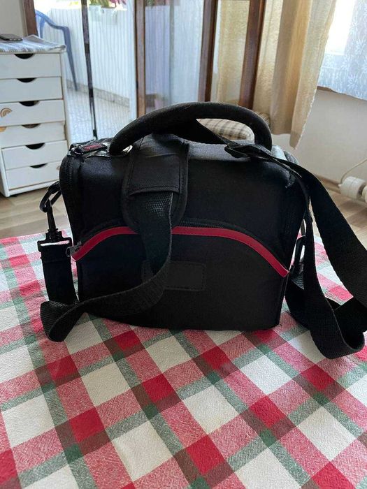 Продавам фотоапарат Nikon D3200