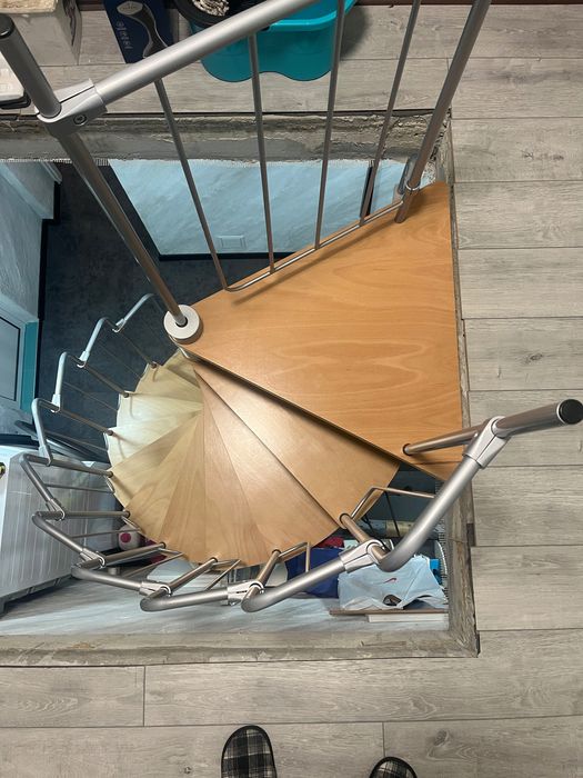 Вита стълба за отвор 145 см