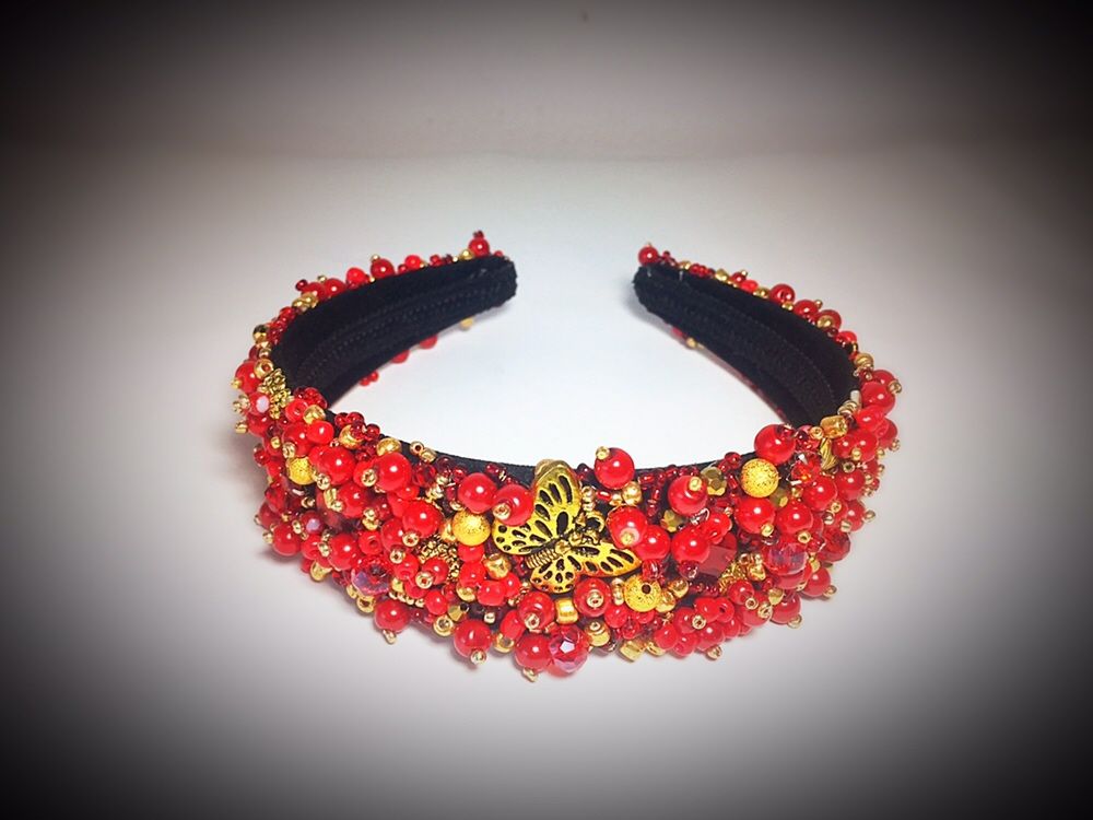 Cordeluta/diadema/coronita si cercei rosu si auriu handmade