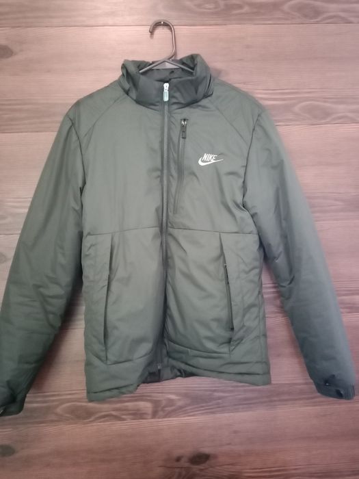 Продам куртки в очень хорошем состоянии