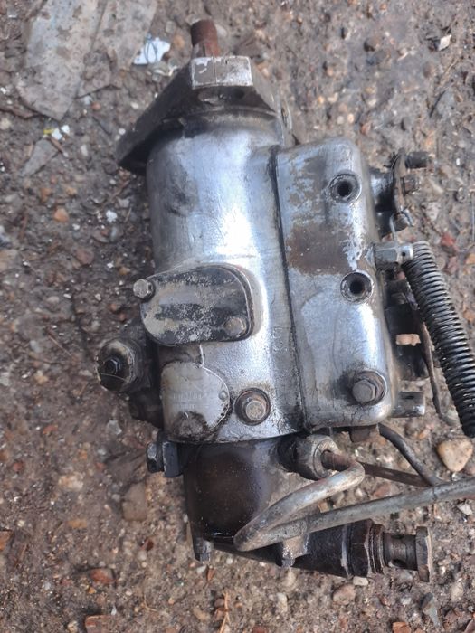 Pompa injectie motor tractor 3 pistoane