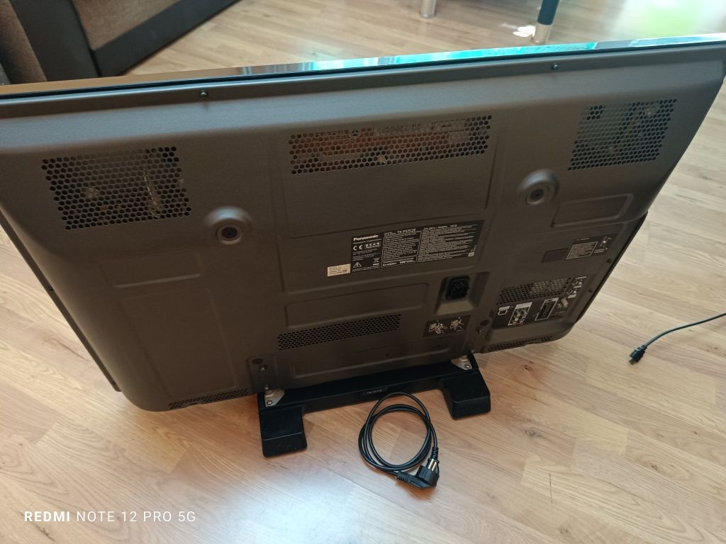 Телевизор Panasonic TX-P37C2E