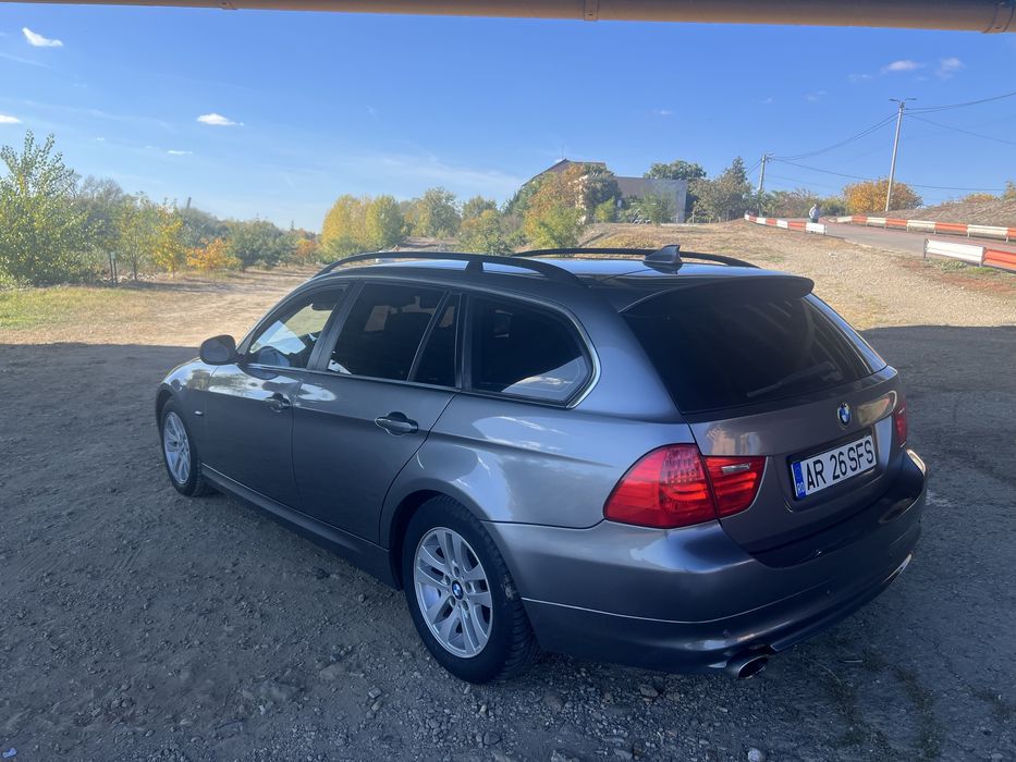 Bmw 318 2.0 2010