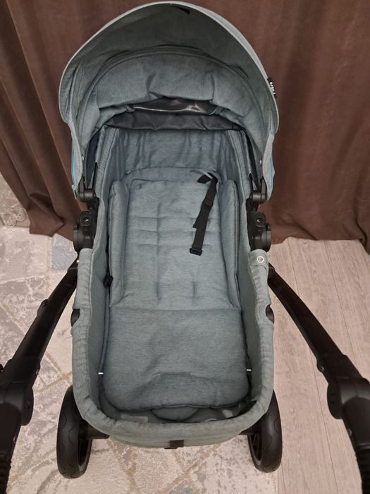 Продам детскую Коляску  Pituso Mikki