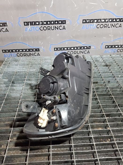 Far Stanga Chevrolet Captiva 2006 - 2010 SUV 4 Usi (689) Xenon
