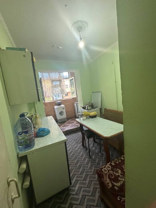 Продаётся Квартира Чиланзар 13. 2/2/5 Кирпич Малогабаритка