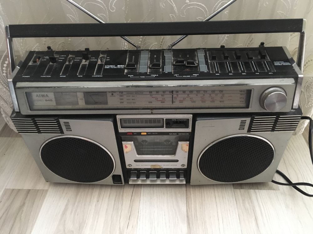 Aiwa 945 boombox radio casetofon