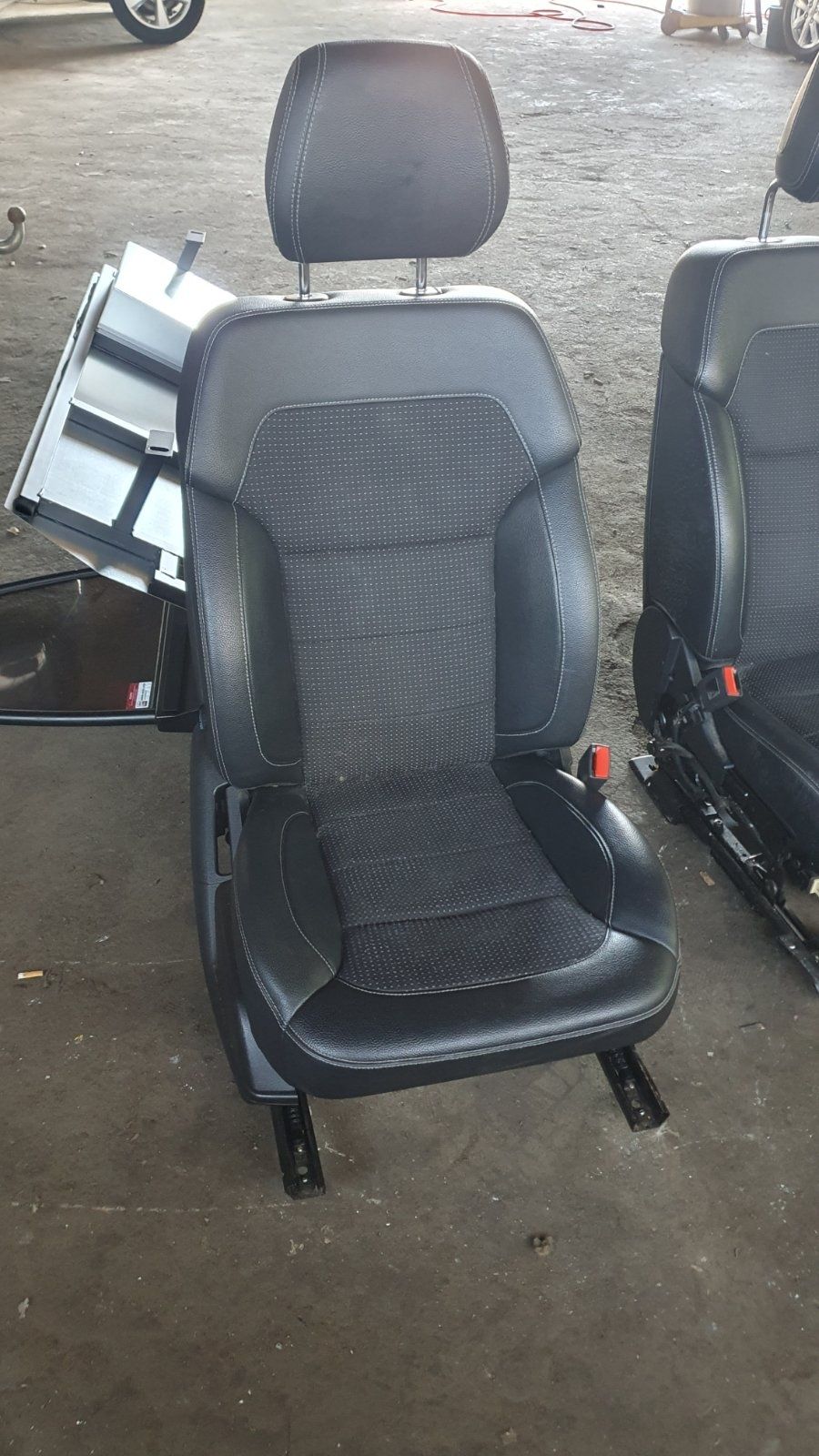 Салон за МЛ W166