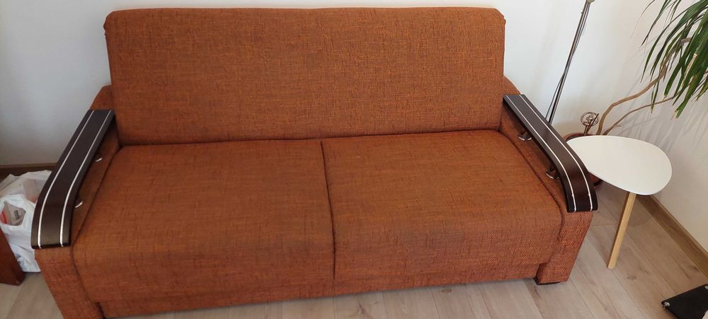 CANAPEA extensibila 3 persoane cu lada depozitare