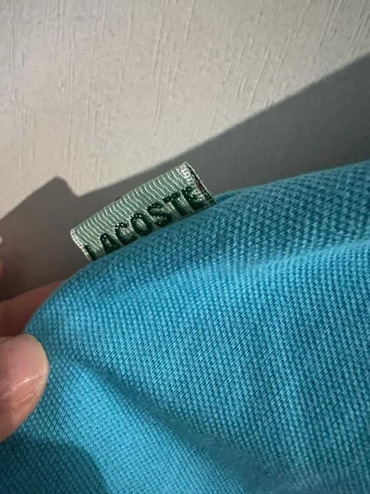 Tricou polo nasturi model Lacoste albastru marimea M 100% bumbac