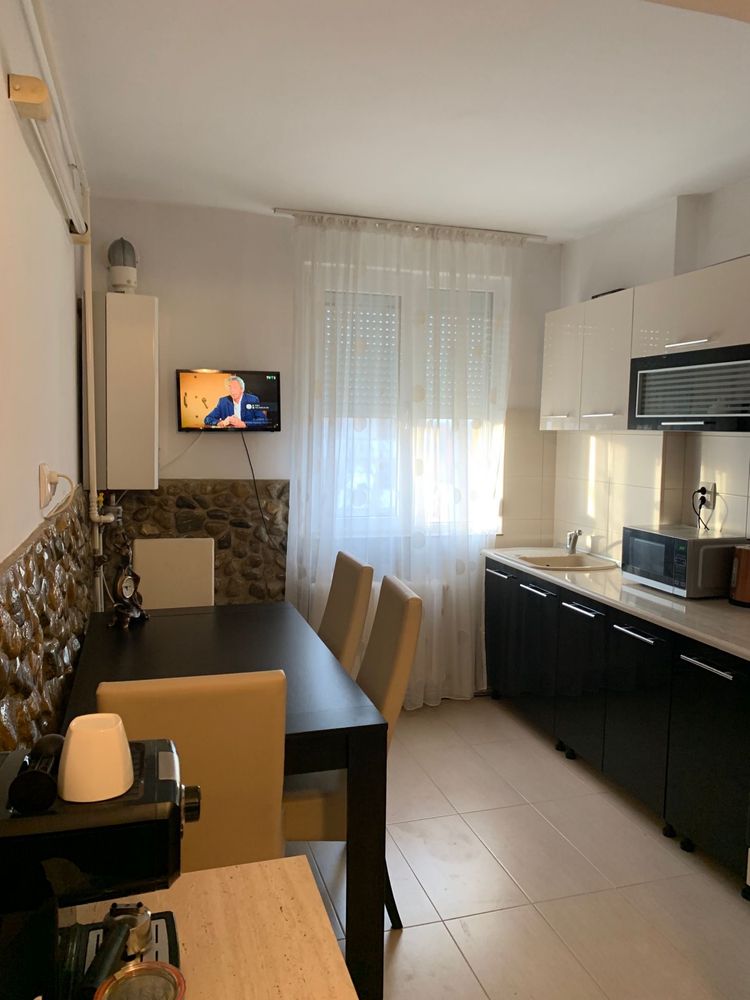 Apartament 2 camere, centru-Campia Turzii