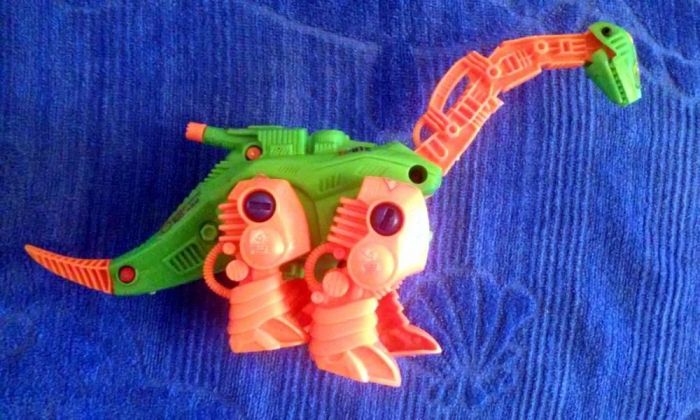 Динозавър - 33 см дължина