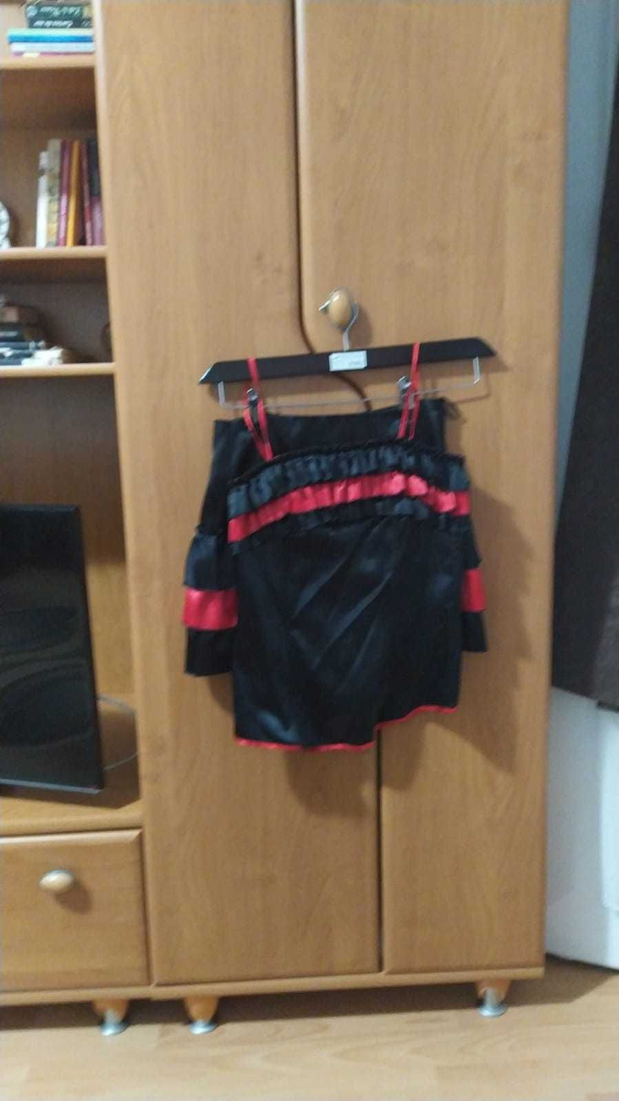 Compleu fustă și corset