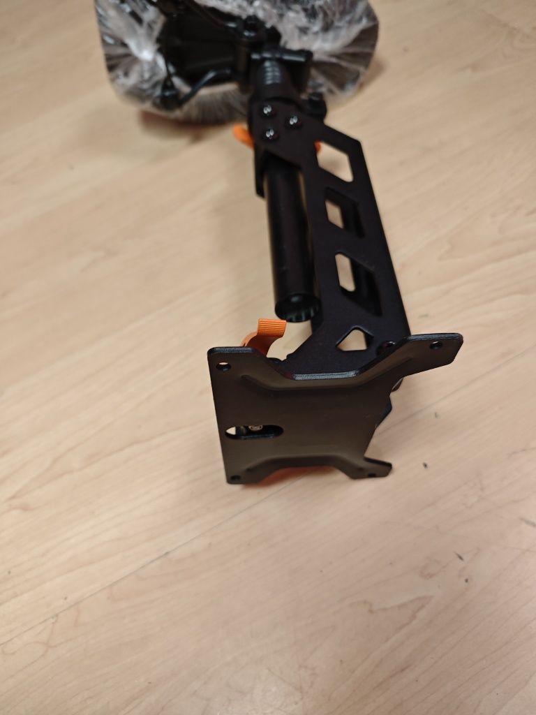 Продавам седалка kugokirin G2 pro