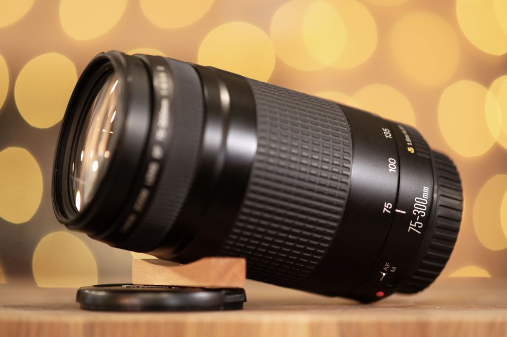 Canon 400D фотоапарат + два обектива и аксесоари Канон