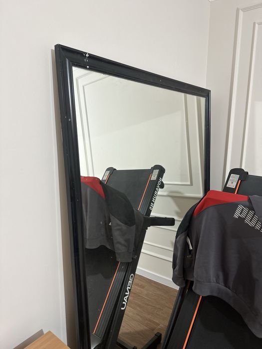 Зеркало для магазина