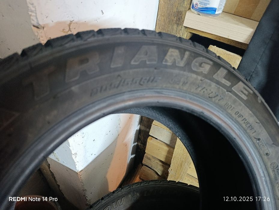 Продам резину Triangle  205.55R16 зима липучка