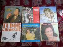 Vand diverse discuri de vinilin pikap cu interpreti de muzica populara