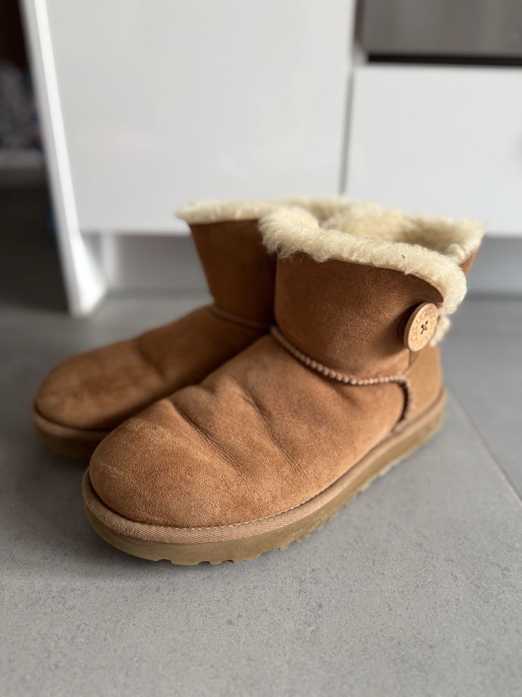 Оригинални ботуши UGG