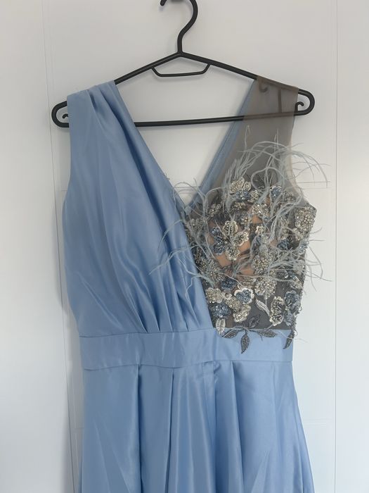 Vand rochie de seara