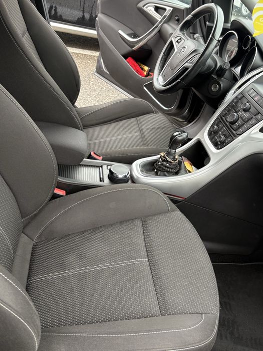 Opel astra j benzina 1,4 turbo distributie pe lant anvelope iarna vara