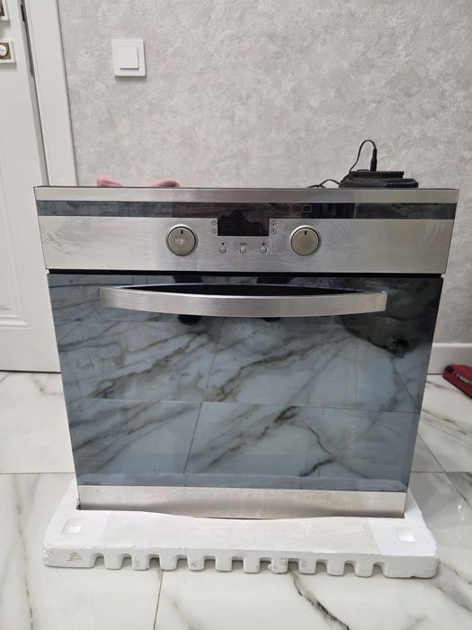 Продам встраеваемую духовку