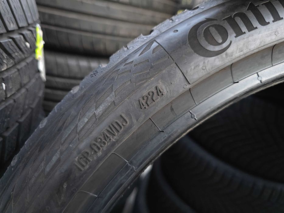 2бр Зимни гуми 275 35 22 - Continental - DOT 2024