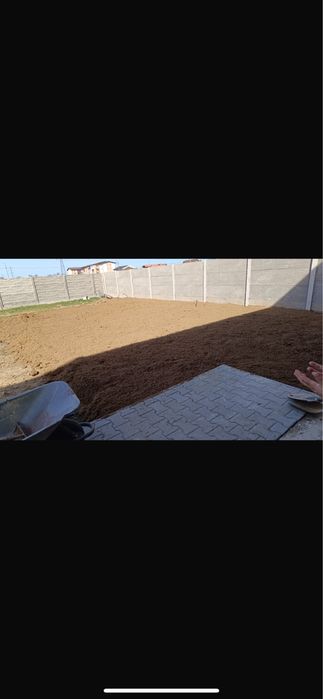 Pamant galben nisipos