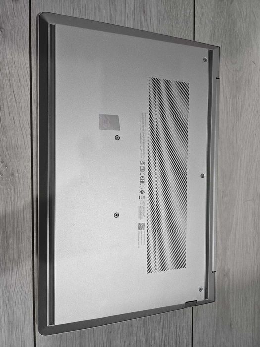HP Elitebook 640 G9 i5 12th Privacy Screen