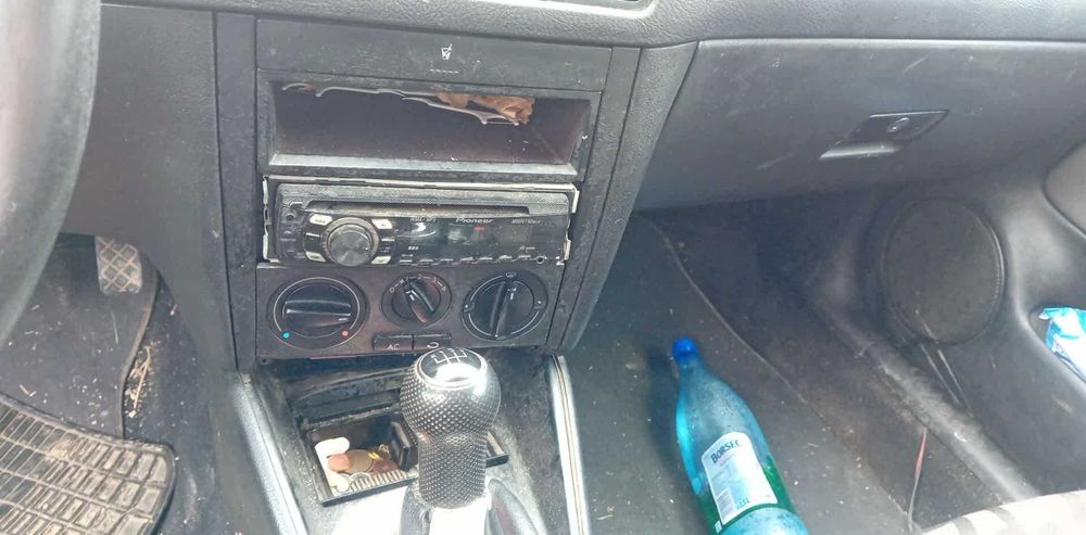 Vând golf 4 1.9 tdi