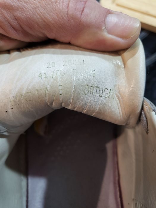 Кожени и велурени обувки