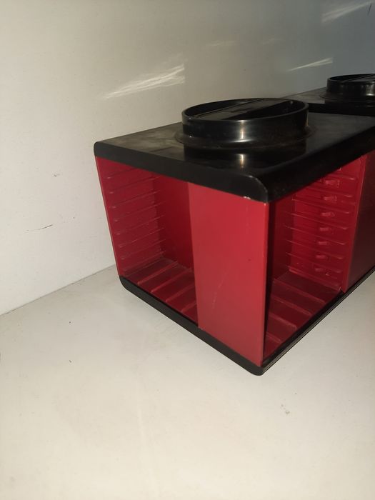 Ретро фонотека или касетник за аудиокасети