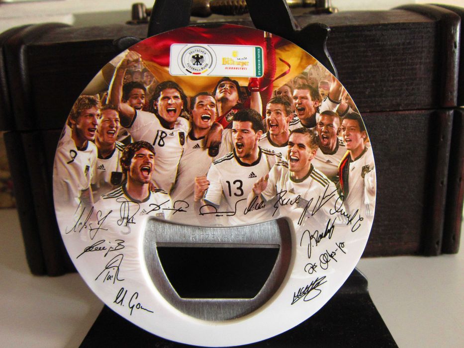 cadou rar Fotbal 2014 Campioana Mondiala Germania deschizator sticle
