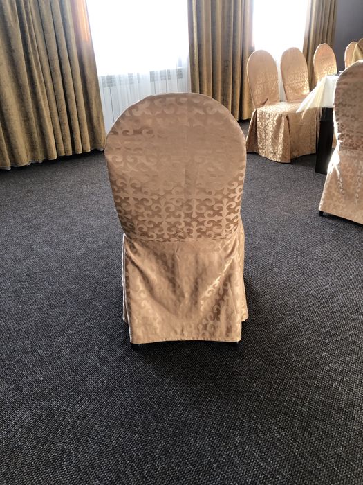 Распродажа банкетных чехлов