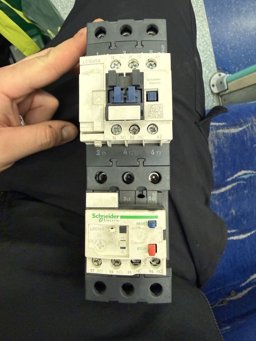 Contactor trifazat 65A plus releu termic